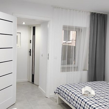 Apartament Krotka Częstochowa Eksteriør billede